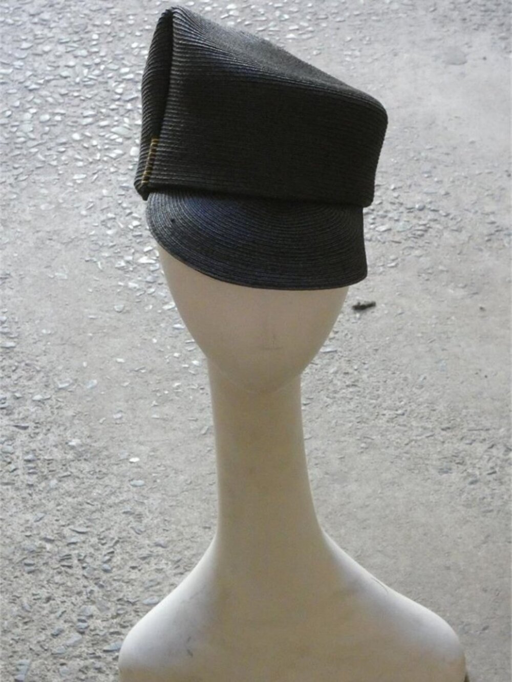 GIOVANNIO NEW YORK - Woven Braid Straw Military Style Cap - Black Color